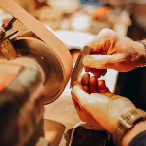 Assemblez votre couteau Le Petit Poilu - Atelier coutellerie